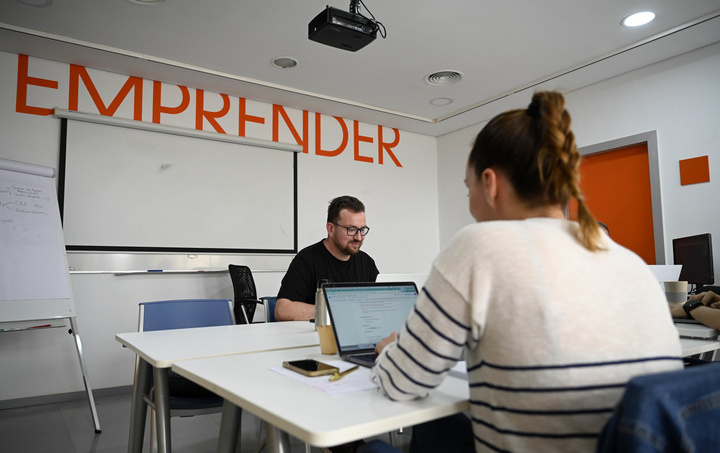 El Gobierno regional lanza ayudas por valor de 1,5 millones de euros para impulsar la incubación de pymes innovadoras